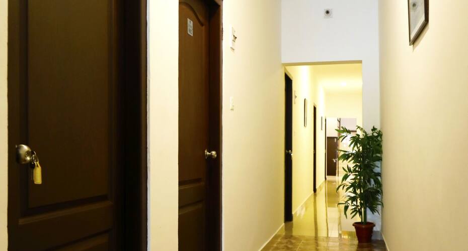 Puthens Clifton Inn, Kottayam 4