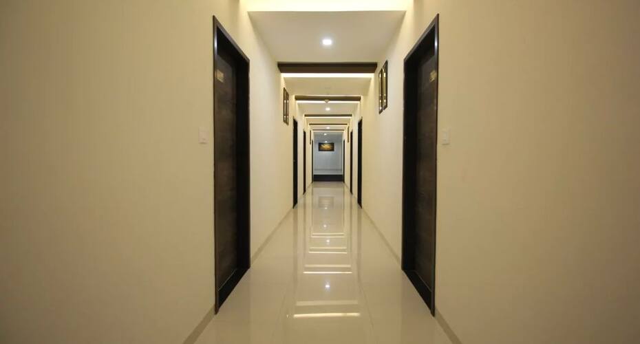 Hotel Bhavani Palace, Ahmedabad 2