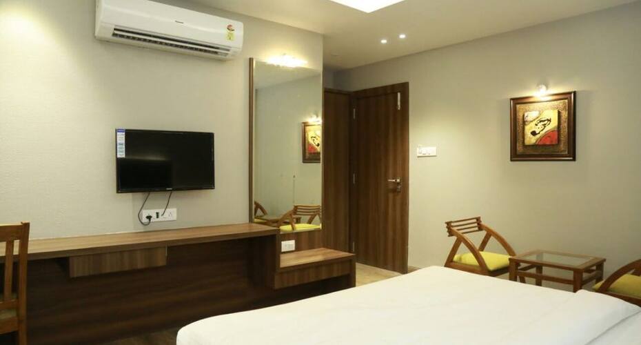 Hotel City Crown, Mandsaur 3