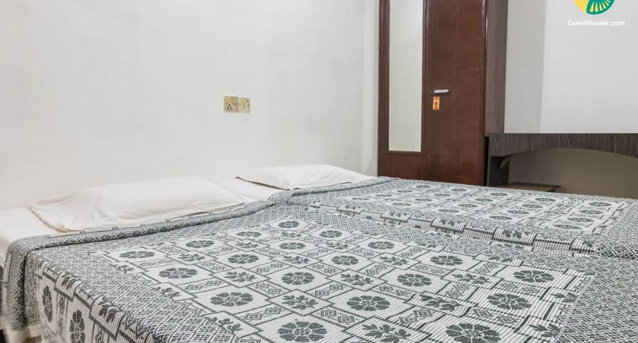 1-BR stay near Calangute Beach, Goa 5