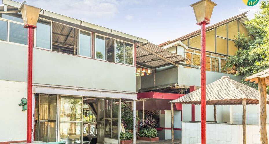 A pool villa for three, Mahabaleshwar 2