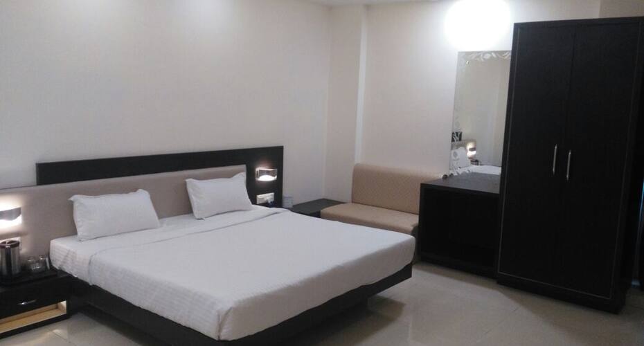 C.S.F.C. Hotel, Bhopal 2