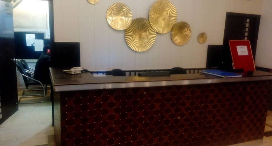 Hotel Bizzotel, Gurgaon 2
