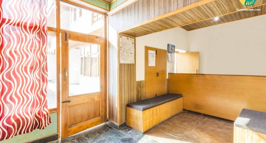 1-BR stay for three, Manali 4