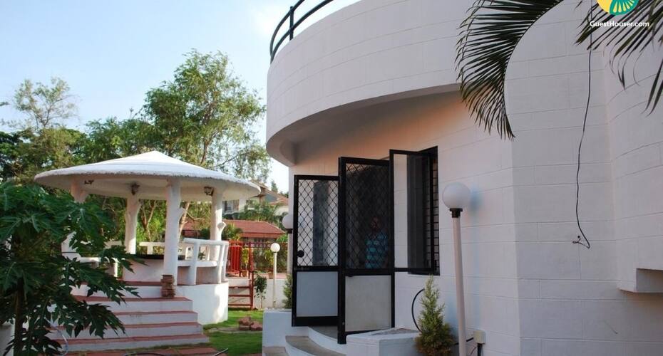 3- BR stay with a garden, Lonavala 1