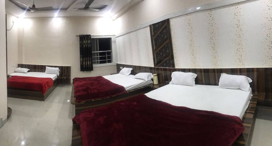 Hotel Taj, Khajuraho 5