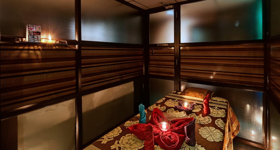 Comfort Inn Sunset Ahmedabad Price Reviews Photos Address