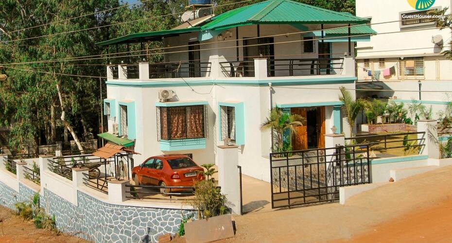 4-BR bungalow for 15, Panchgani 1
