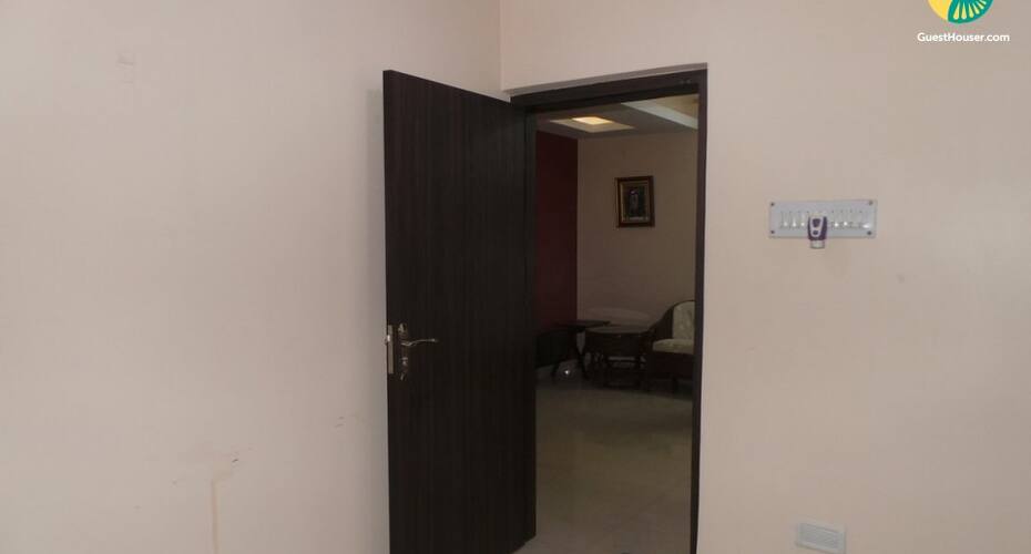 2-br Stay For Four, Kolkata 5
