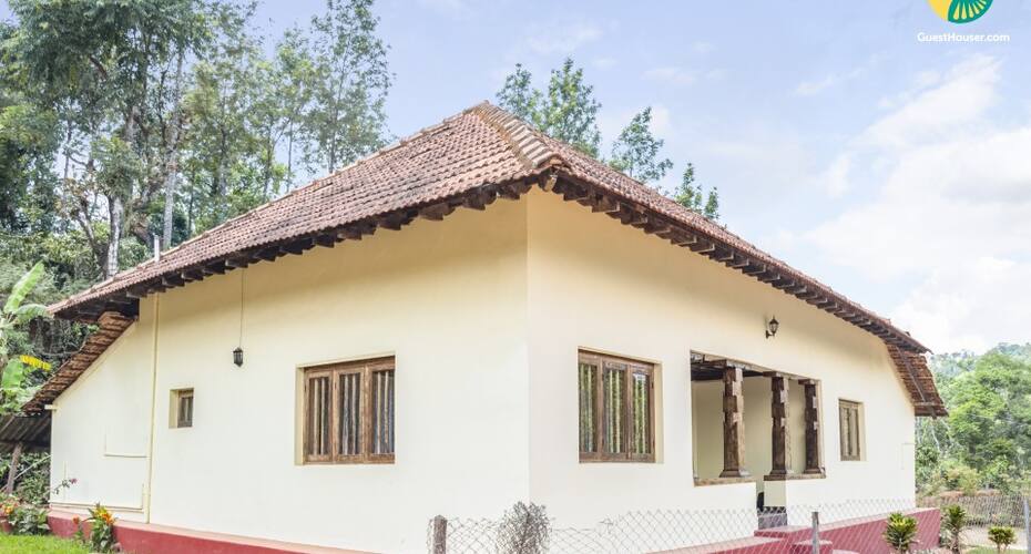 3-br Stay With A Garden, Madikeri 2