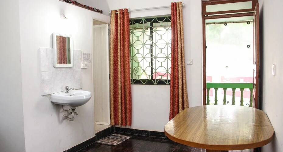 D Souza Villa Guest house, Goa 2