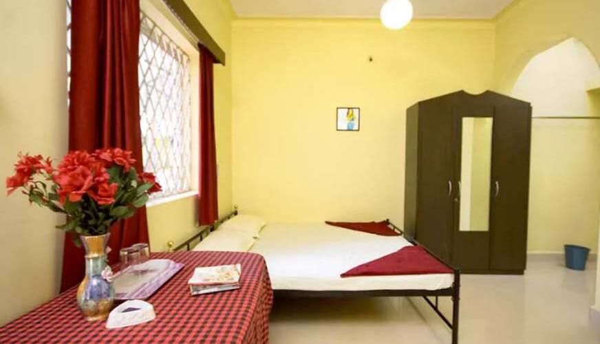 Dsouza Casabella Guest House, Goa 3