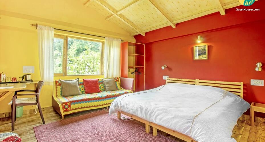 Cheerful stay snuggled in a breathtaking landscape, Manali 5