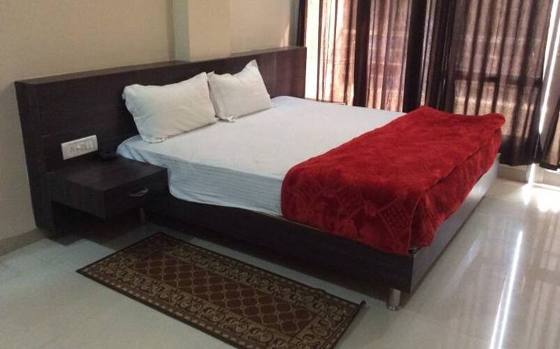 BM Hotel Aarna Palace, Katni 5