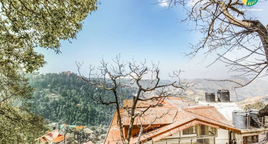 Rejuvenating retreat for three, 1.2 km from Christ Church, Shimla 1