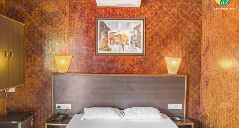 Vibrant accommodation for 3, 1.6 km from Palolem Beach, Goa 5