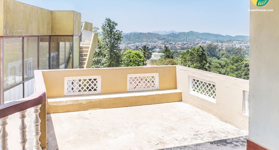 Well-appointed 2 BHK for a family, close to Madikeri Fort, Madikeri 5
