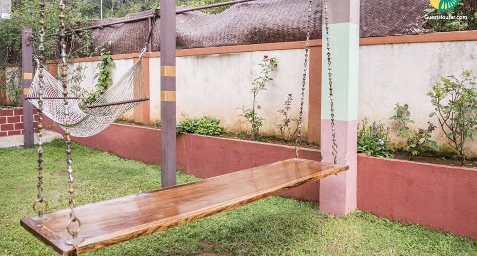 Homely 2-BR abode, 2 km from Raja's Tomb, Madikeri 5