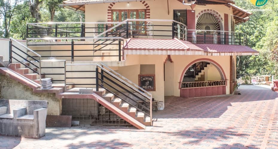 Homely retreat for backpackers, near Raja's Tomb, Madikeri 2