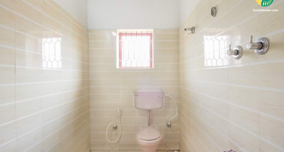 Well-furnished homestay surrounded by lush greenery, Madikeri 4