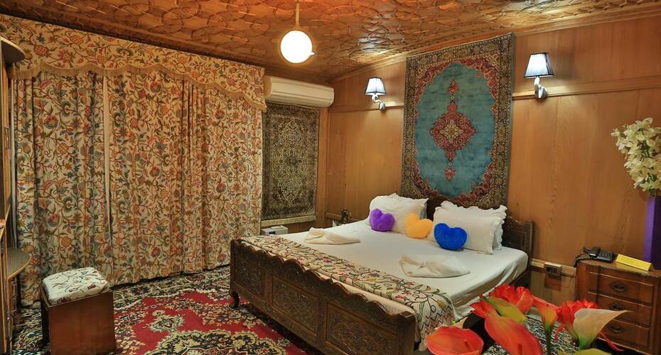 The Mughal Villa, Srinagar 2