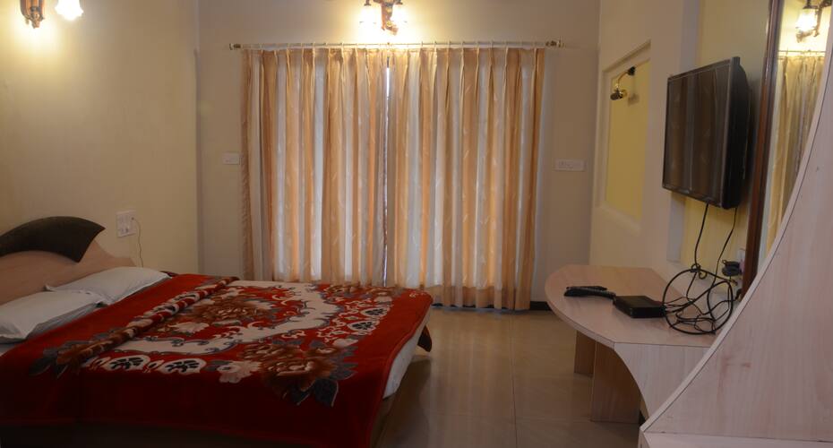 Hotel Arya, Mahabaleshwar 4