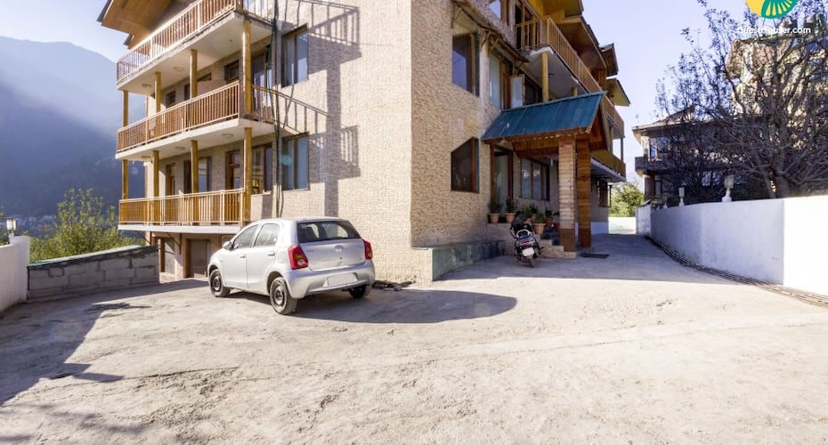 Cosy 1-bedroom boutique stay in Prini, Manali 1