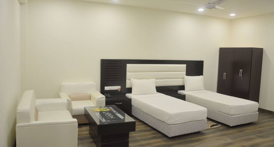 Paradise Hospaitality, Gurgaon 1