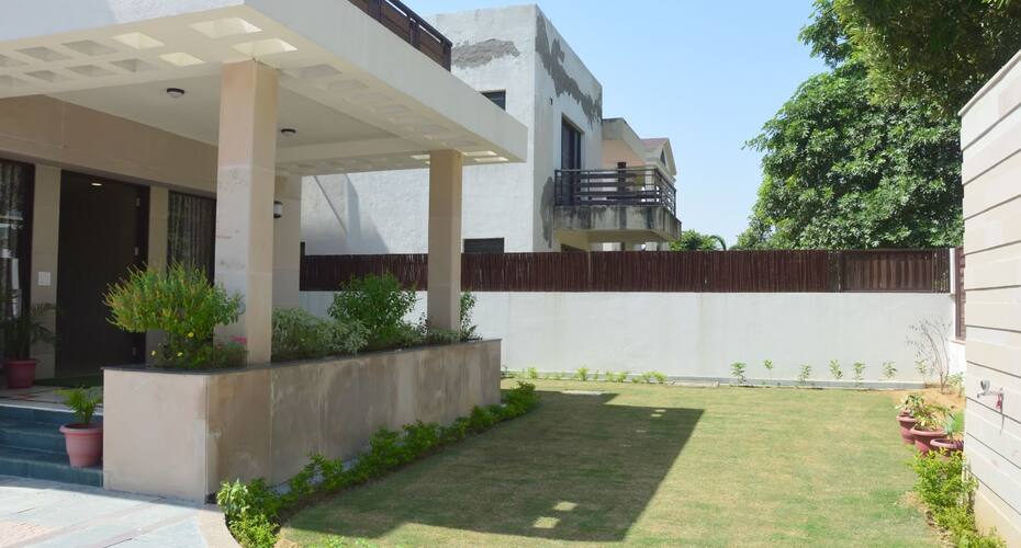 Paradise Hospaitality, Gurgaon 3