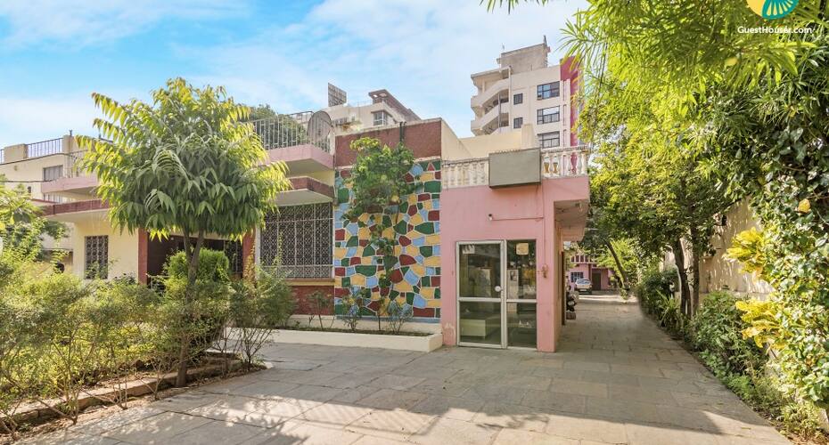 Non AC Room for economical stay, Jaipur 5