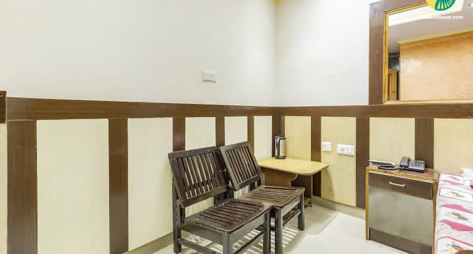 Well-furnished 8-BR stay, ideal for a get-together, Shimla 4
