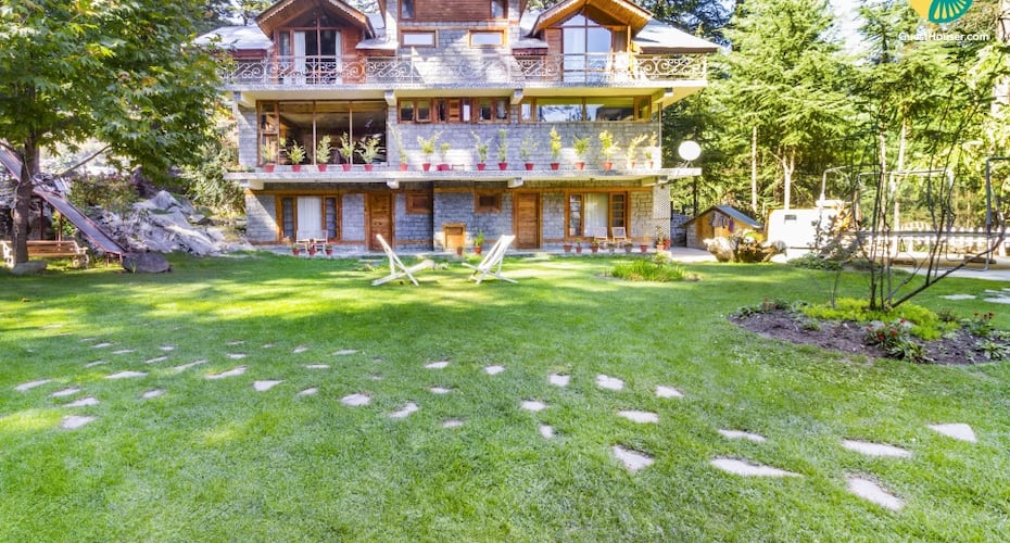 Tastefully done stay with a well-groomed garden, Manali 1