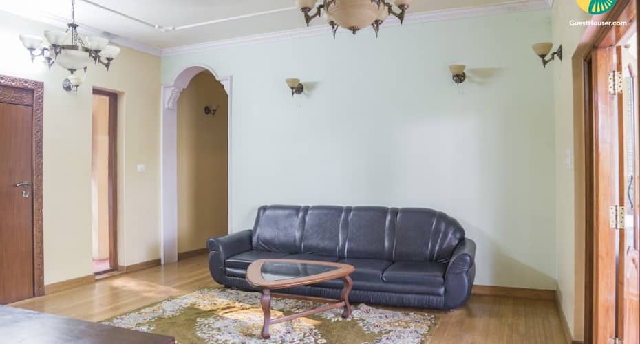 Comfy room nestled amidst lush foliage, Madikeri 4