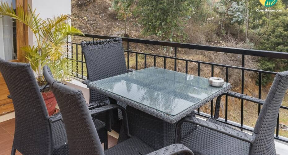 Restful 2-BR cottage perfect for a family, Ooty 4