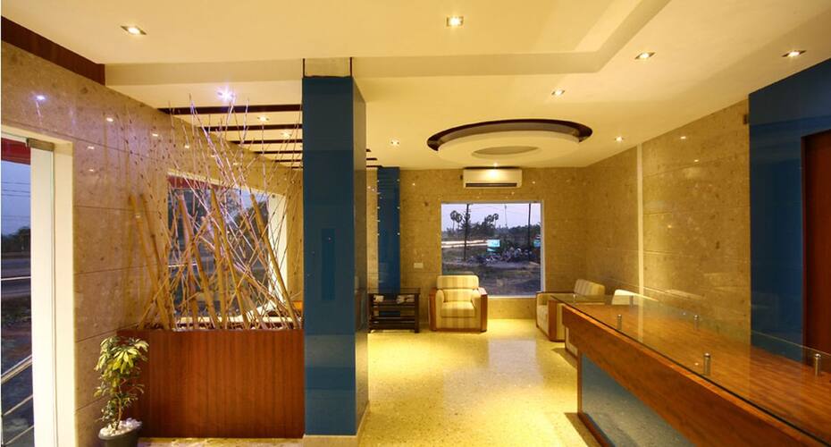 Hotel Crescent Inn (Vanagaram, Apollo Hospital,Ramachandra and Aravind Eye), Chennai 2
