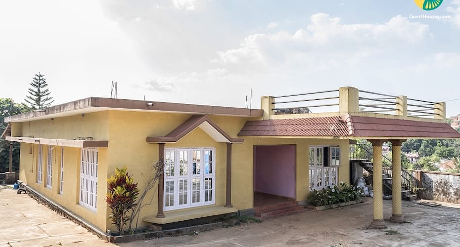 Private room in a quaint cottage, near Madikeri Fort, Madikeri 1