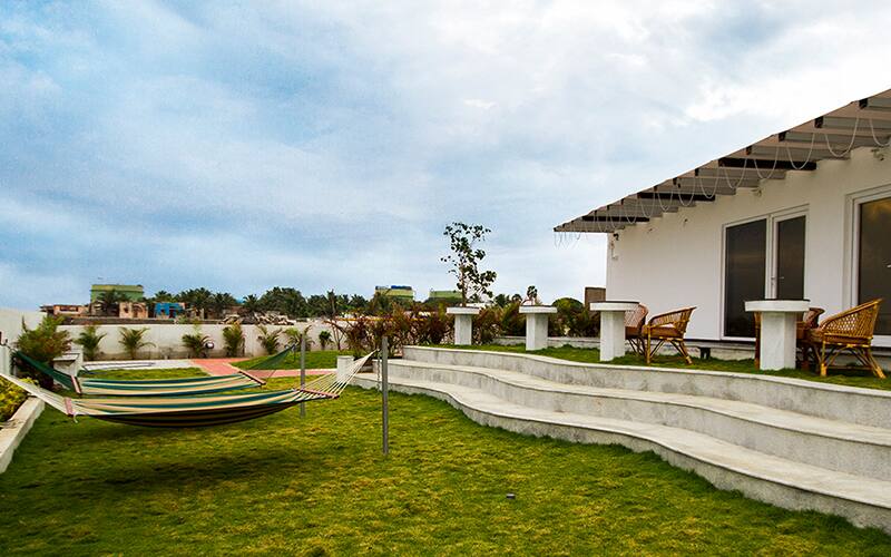 B's Hive-Kadal, Mahabalipuram 4