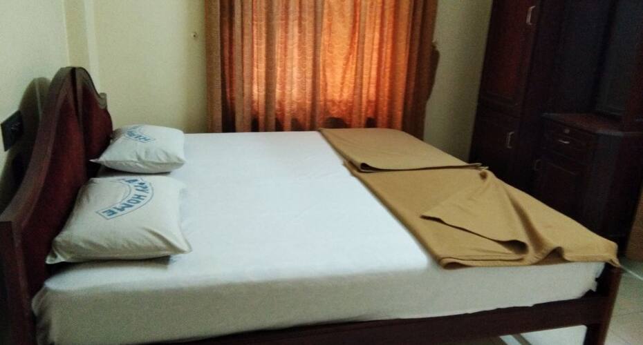 Anjutty Guest House, Guruvayoor 4