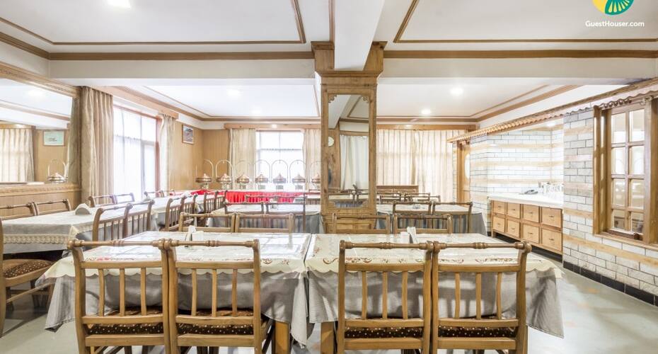 Restful single room in a tranquil abode, 1 km from Beas River, Manali 4