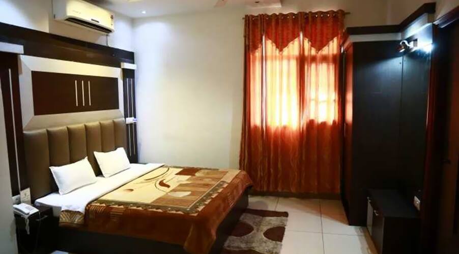 Hotel 4 Seasons, Mansa, Punjab 2