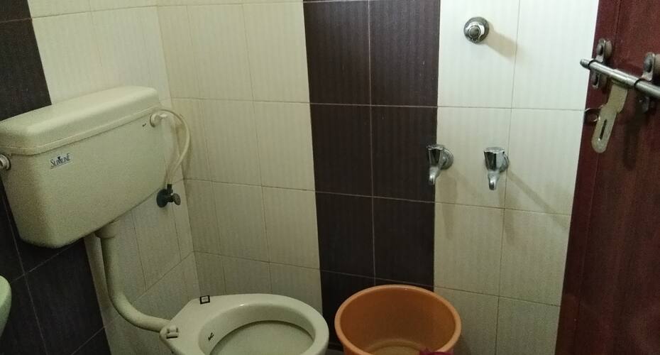 Regant Lodge, Guruvayoor 3
