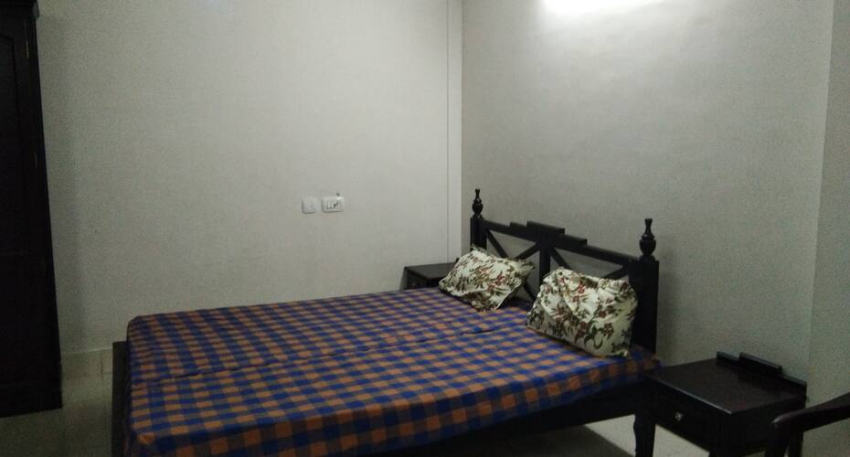 Babu Lodge, Guruvayoor 3