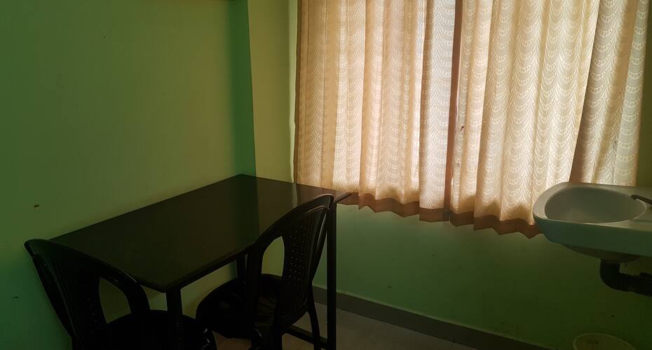 Sree Narayana Tourist Home, Guruvayoor 4