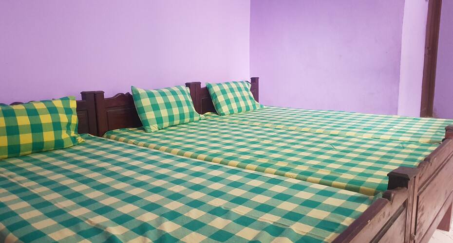 Sreeja Lodge, Guruvayoor 4