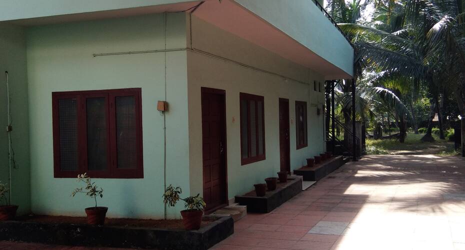 Palazhi Inn, Guruvayoor 5