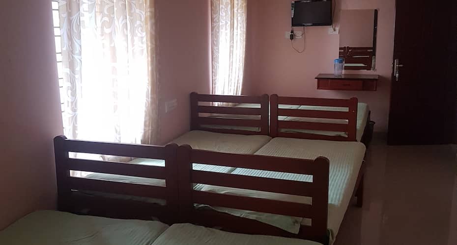 Mega Guruvayoor Tourist Home, Guruvayoor 4