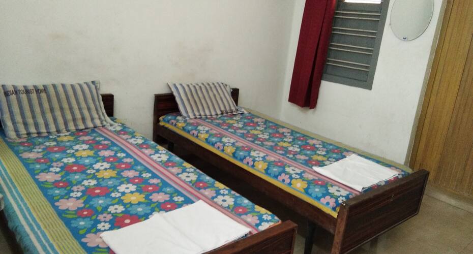 Indian Tourist Home, Guruvayoor 5
