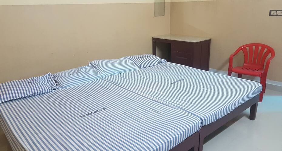 Vrindavan Tourist Home, Guruvayoor 4
