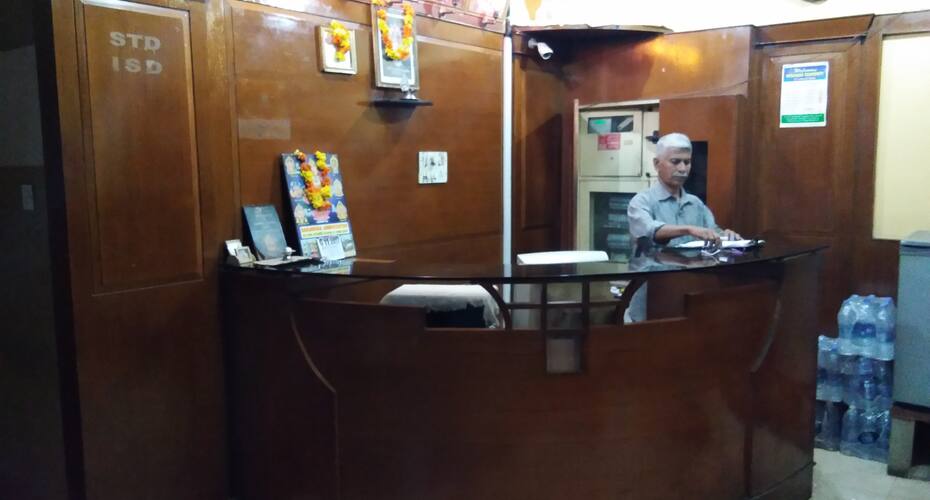 Saravana Residancy, Palakkad 5