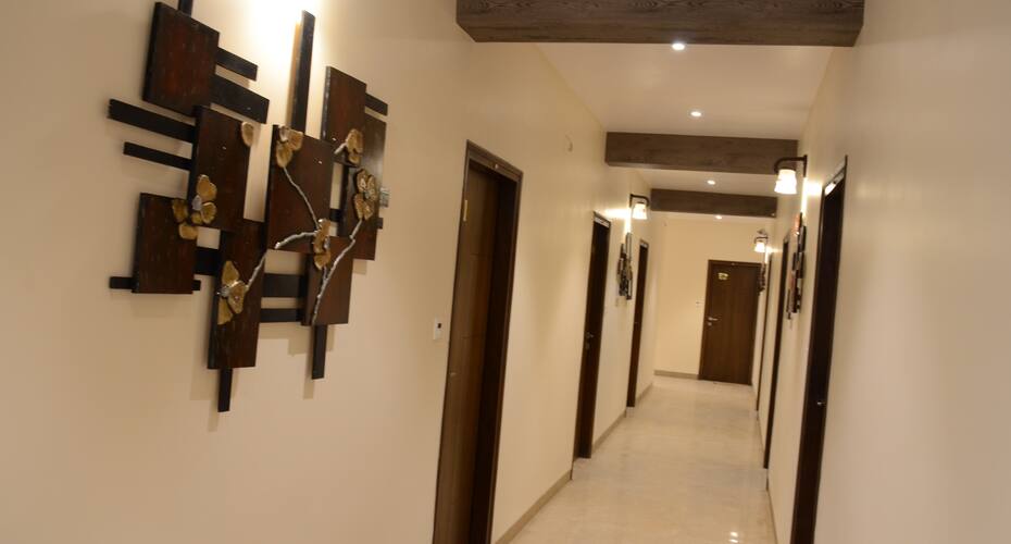 Hotel Kusum Valley, Narsinghpur 4